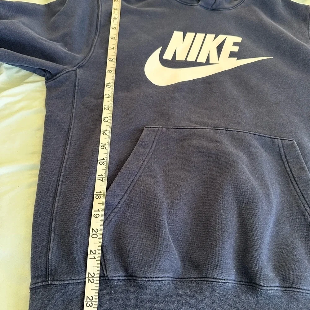 Nike Men's Hoodie Sportswear Club Graphic Swoosh Logo Pullover Medium Navy.
